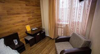 Гостиница Kochevnik na Zherdeva Улан-Удэ Классический трехместный номер-4